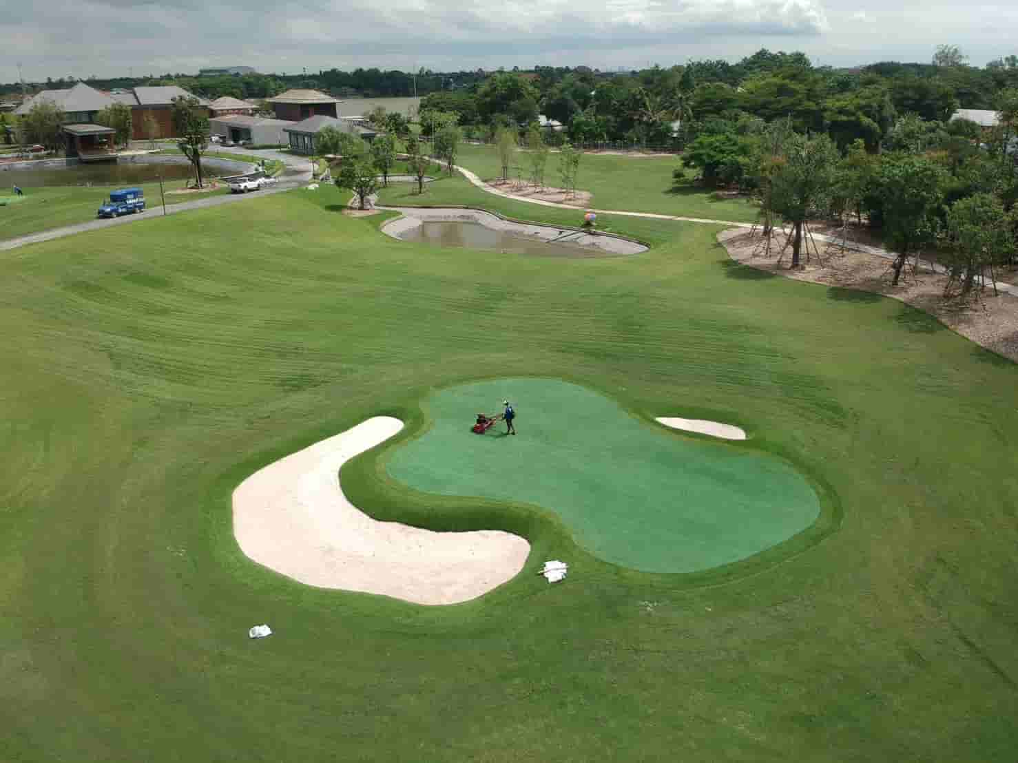  คู่มือการสร้างกรีนพัตต์กอล์ฟที่สนามหลังบ้าน เลือกหญ้าเทียมแบบไหน คุ้มค่าและซ้อมได้จริง - Image 1