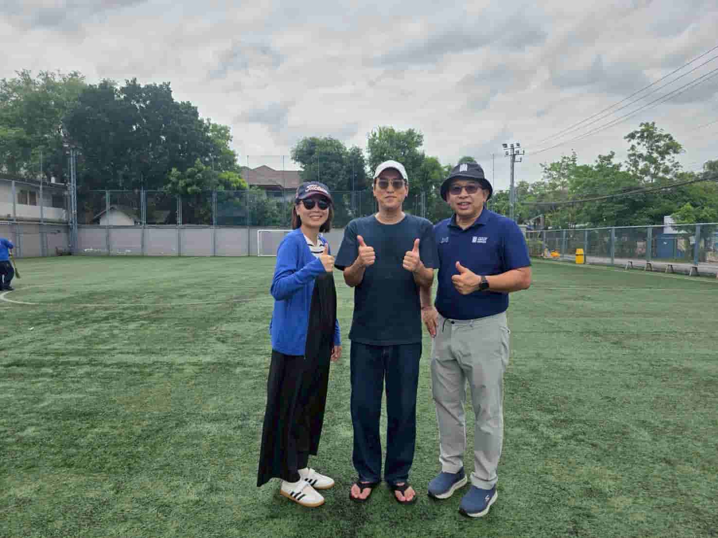 รีวิว : คุณแท่ง ศักดิ์สิทธิ์ แท่งทอง กับประสบการณ์การเลือกใช้บริการ About Grass - Image 1
